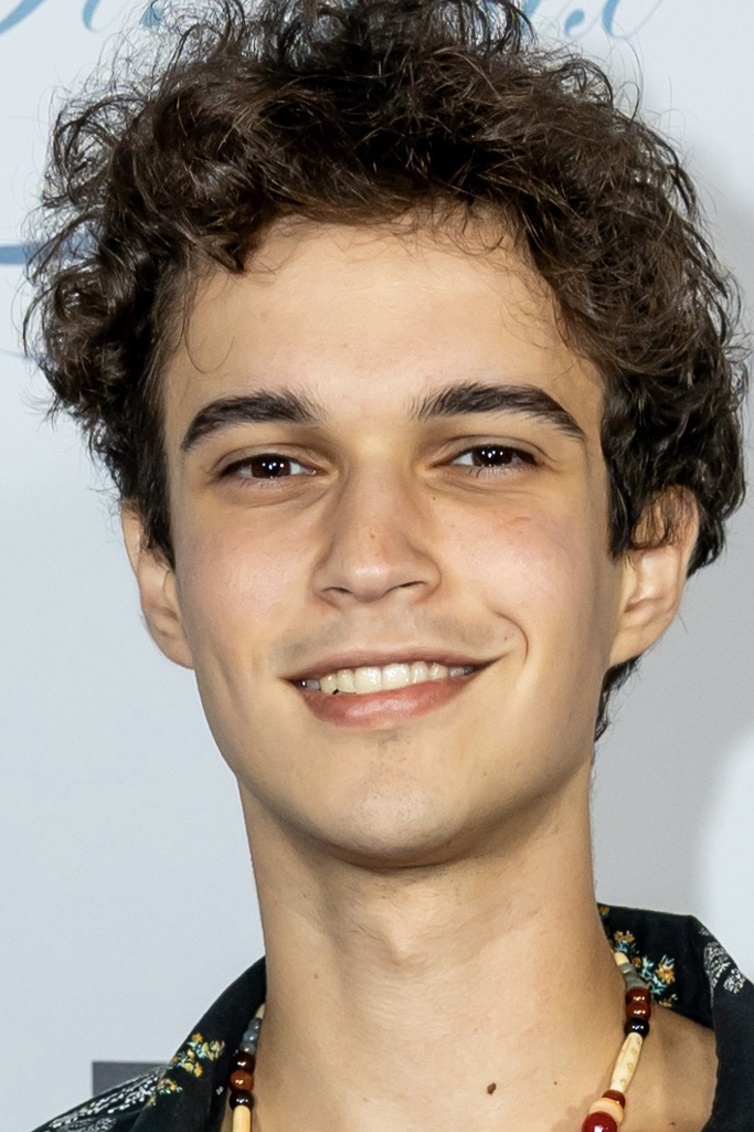 Commercial headshot of Aidan Rex Cook
